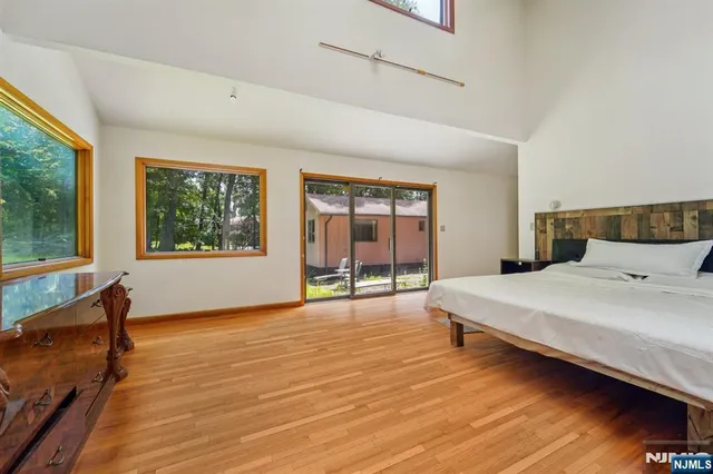 $1,300,000 | 724 Tall Oaks Court, Franklin Lakes, NJ 07417