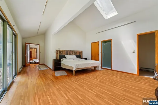 $1,300,000 | 724 Tall Oaks Court, Franklin Lakes, NJ 07417