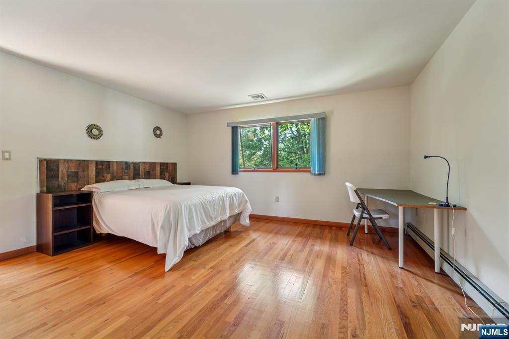 724 Tall Oaks Court Franklin Lakes, NJ 07417 - Photo 30 of 43