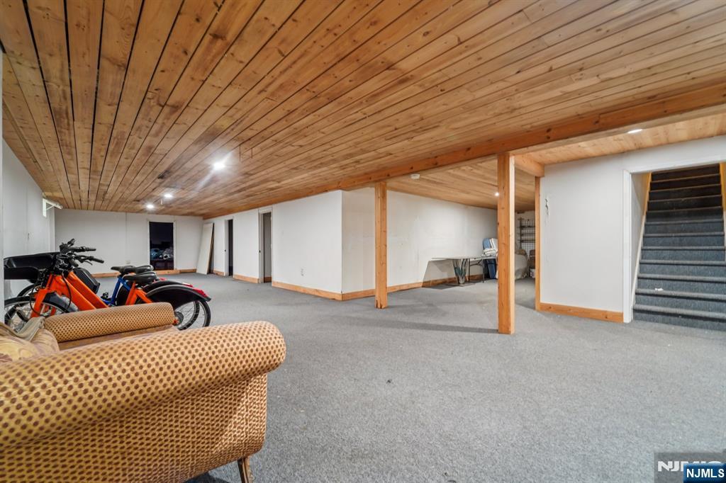 724 Tall Oaks Court Franklin Lakes, NJ 07417 - Photo 32 of 43