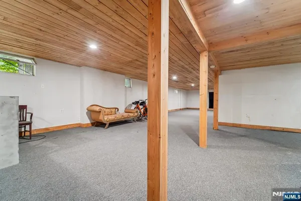 $1,300,000 | 724 Tall Oaks Court, Franklin Lakes, NJ 07417