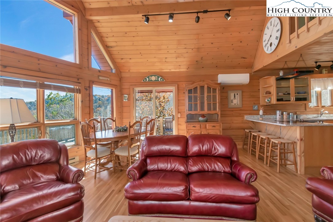 657 Skiview Road Seven Devils, NC 28604 - Photo 23 of 48 Gallery Image 23