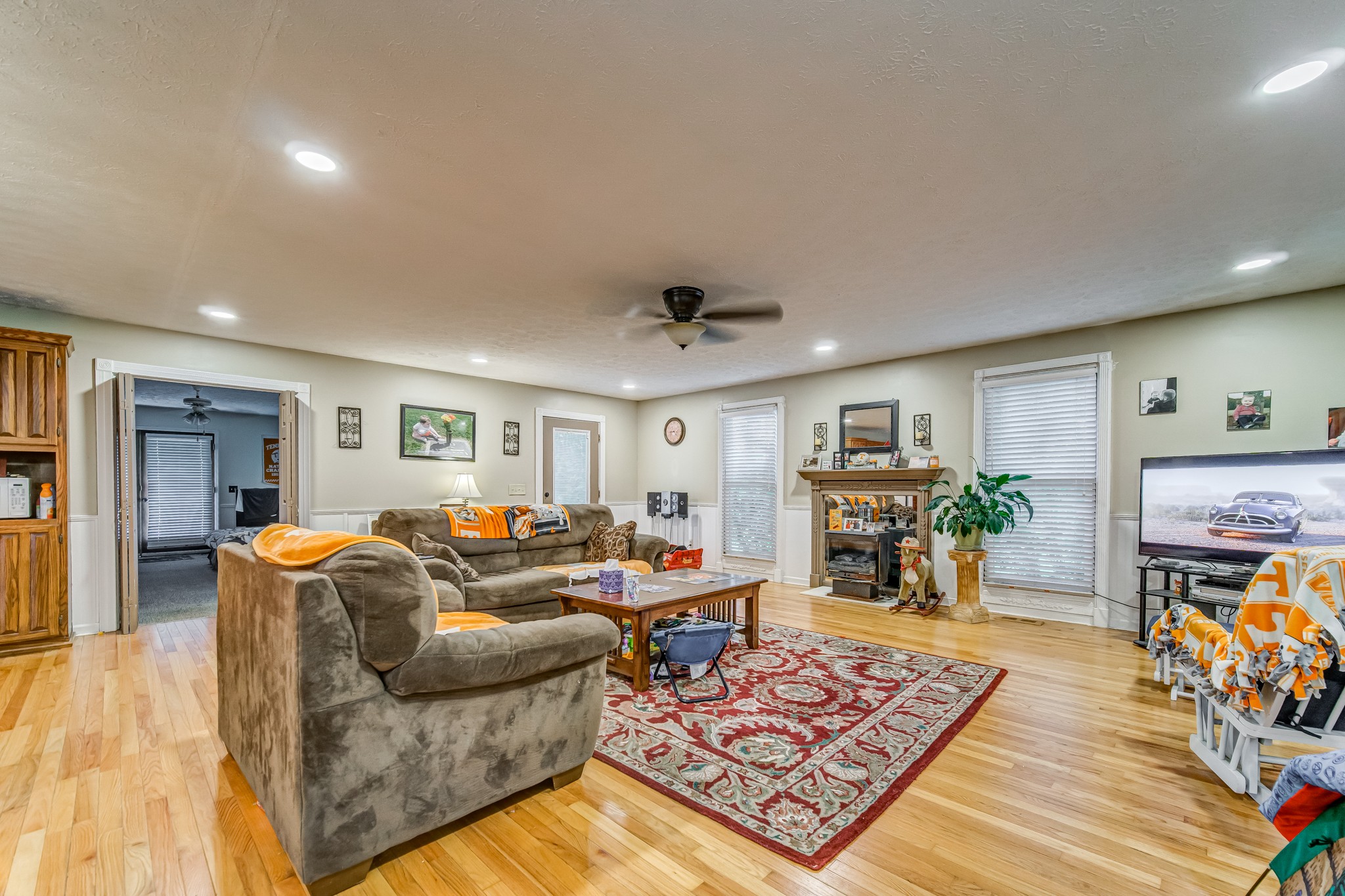 3545 Kelton Jackson Road Springfield, TN 37172 - Photo 7 of 47 a living room with furniture and a fireplace