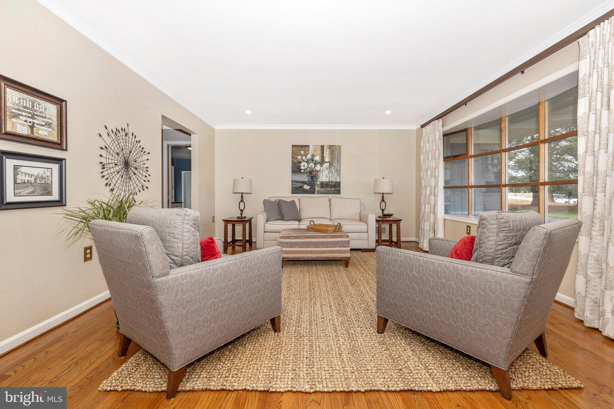 11405 Ridge Lane Monrovia, MD 21770 - Photo 4 of 74 Living Room