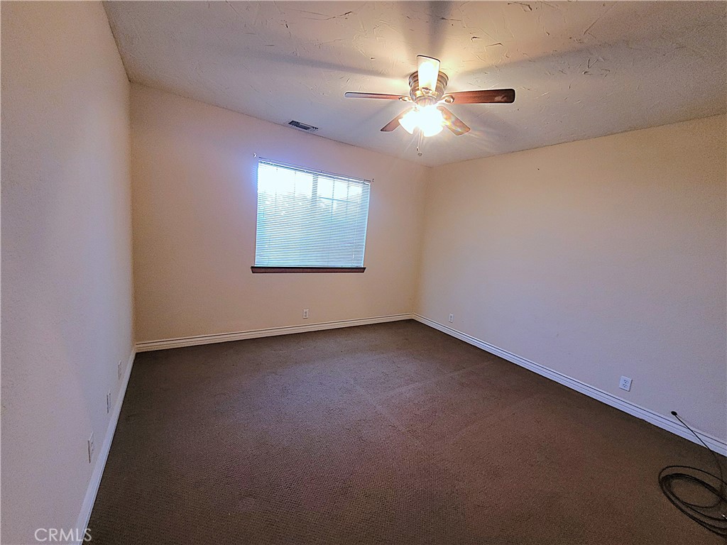 13889 Olathe Road Apple Valley, CA 92307 - Photo 34 of 39