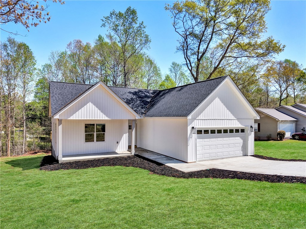 203 Castlebrook Drive Walhalla, SC 29691 - Photo 1 of 14