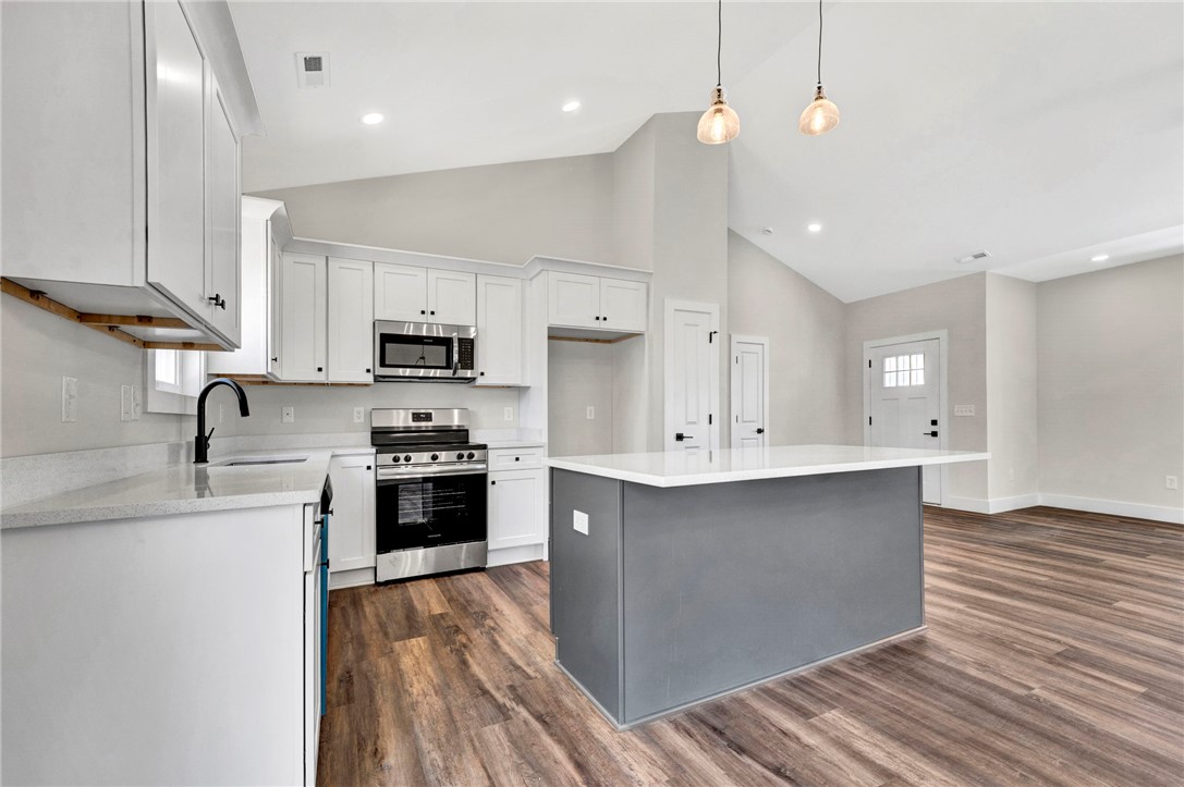 203 Castlebrook Drive Walhalla, SC 29691 - Photo 7 of 14