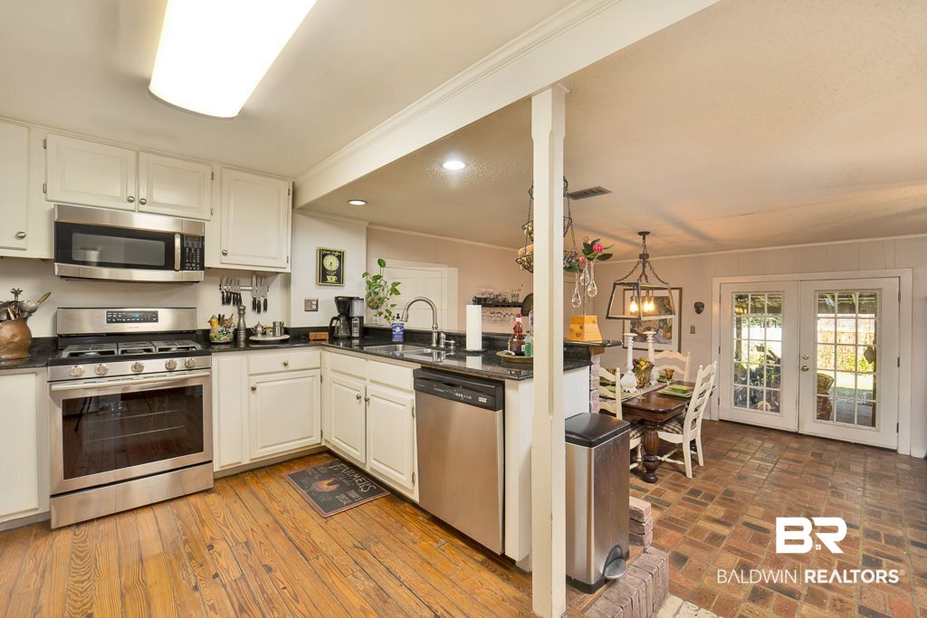 655 Morphy Avenue Fairhope, AL 36532 - Photo 21 of 28
