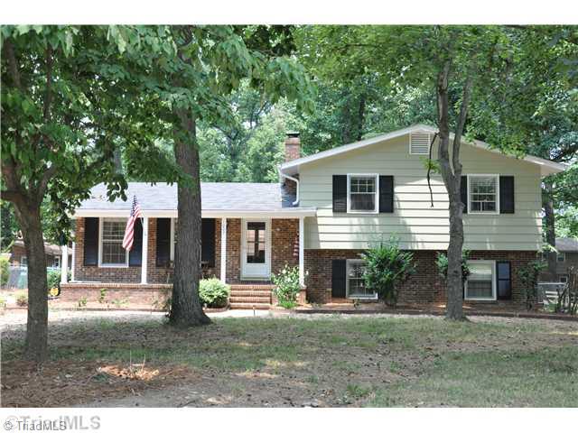 1003 Oakview Road High Point, NC 27265 - Photo 1 of 11 Exterior Front.