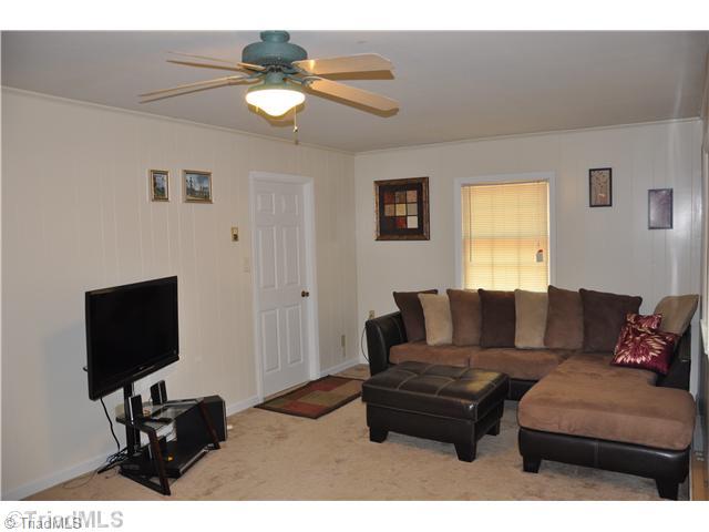 1003 Oakview Road High Point, NC 27265 - Photo 7 of 11 Den/Family/Great Room.