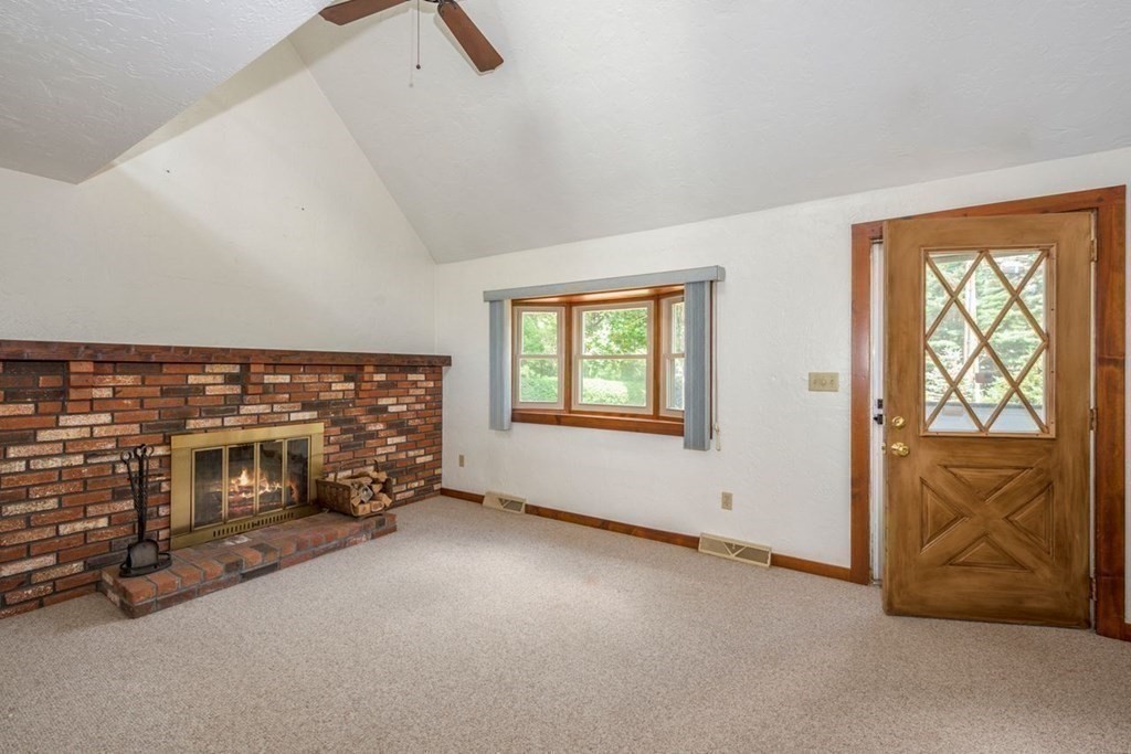 87 Boot Pond Road Plymouth, MA 02360 - Photo 8 of 33 Gallery Image 8