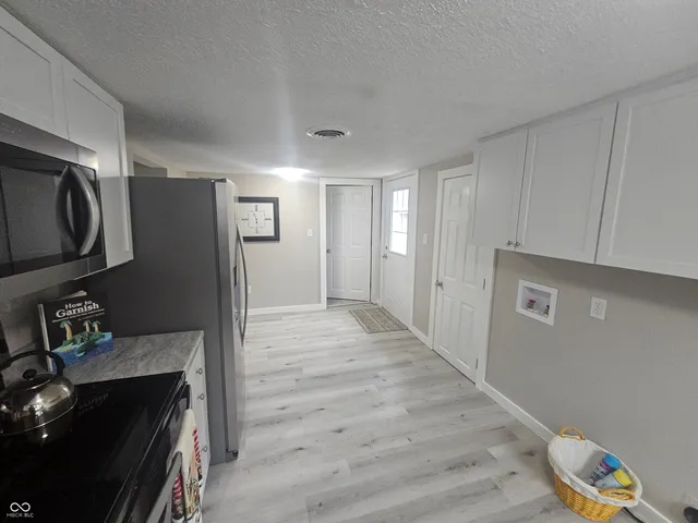 $194,500 | 208 East Midway Street, Colfax, IN 46035