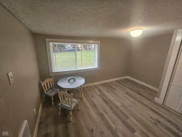 $194,500 | 208 East Midway Street, Colfax, IN 46035