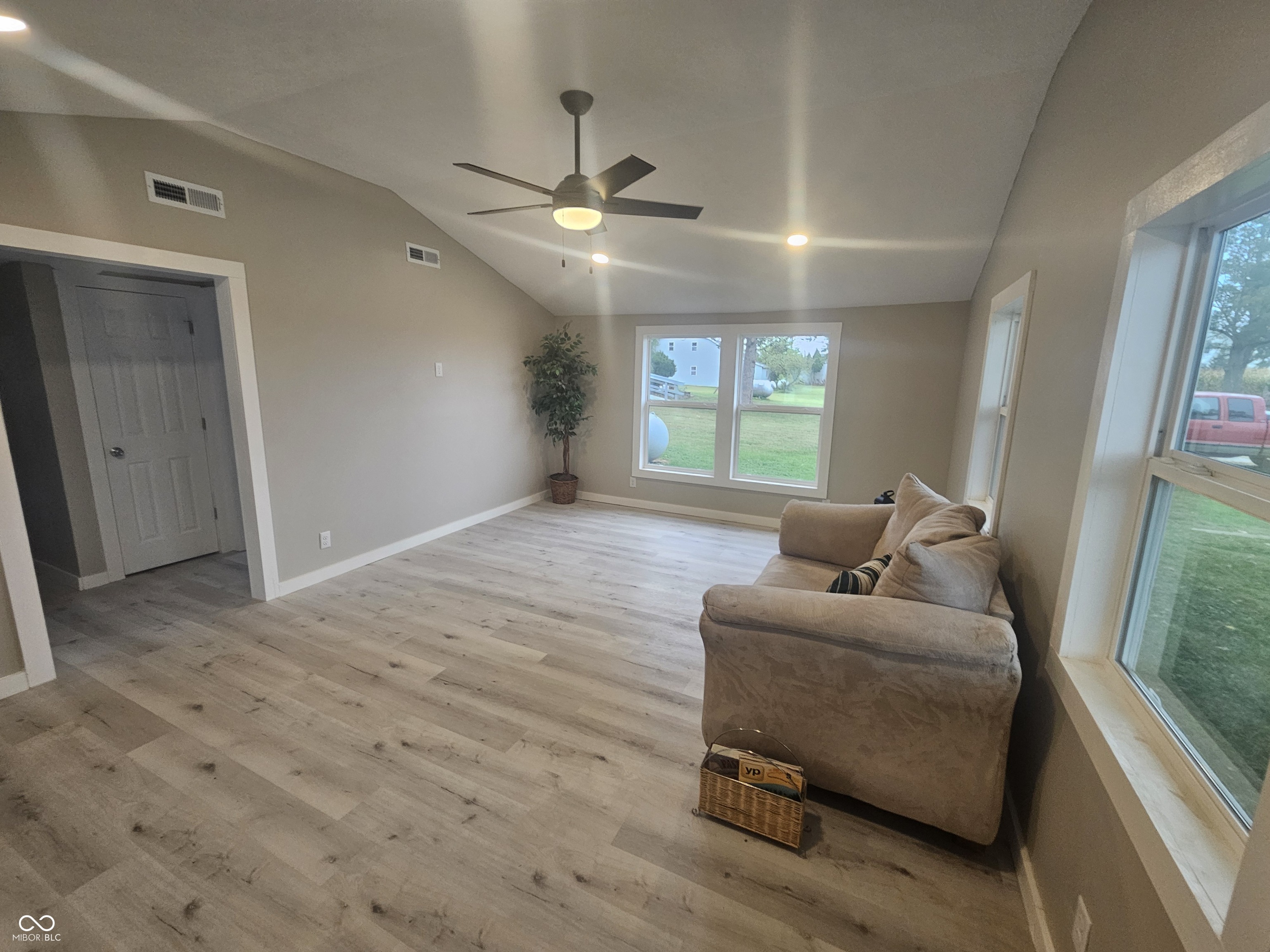 208 East Midway Street Colfax, IN 46035 - Photo 6 of 24