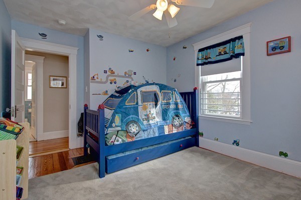 5 Russell Road Winchester, MA 01890 - Photo 13 of 21