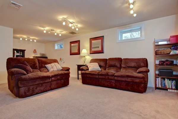5 Russell Road Winchester, MA 01890 - Photo 16 of 21