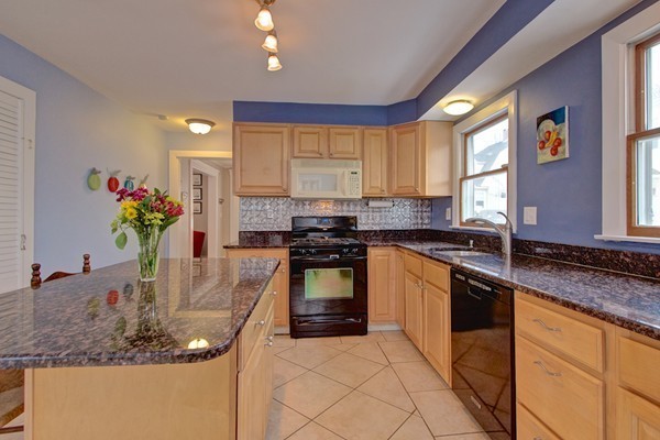 5 Russell Road Winchester, MA 01890 - Photo 4 of 21