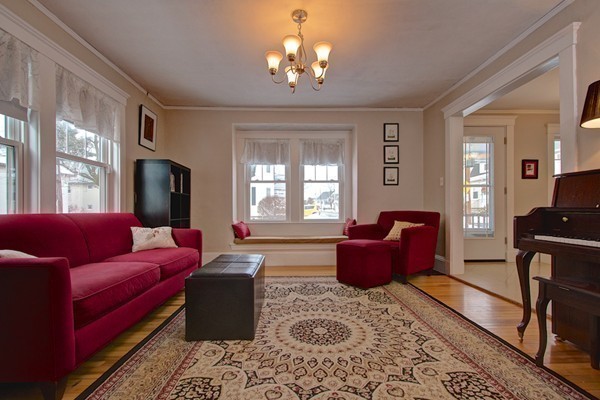 5 Russell Road Winchester, MA 01890 - Photo 6 of 21