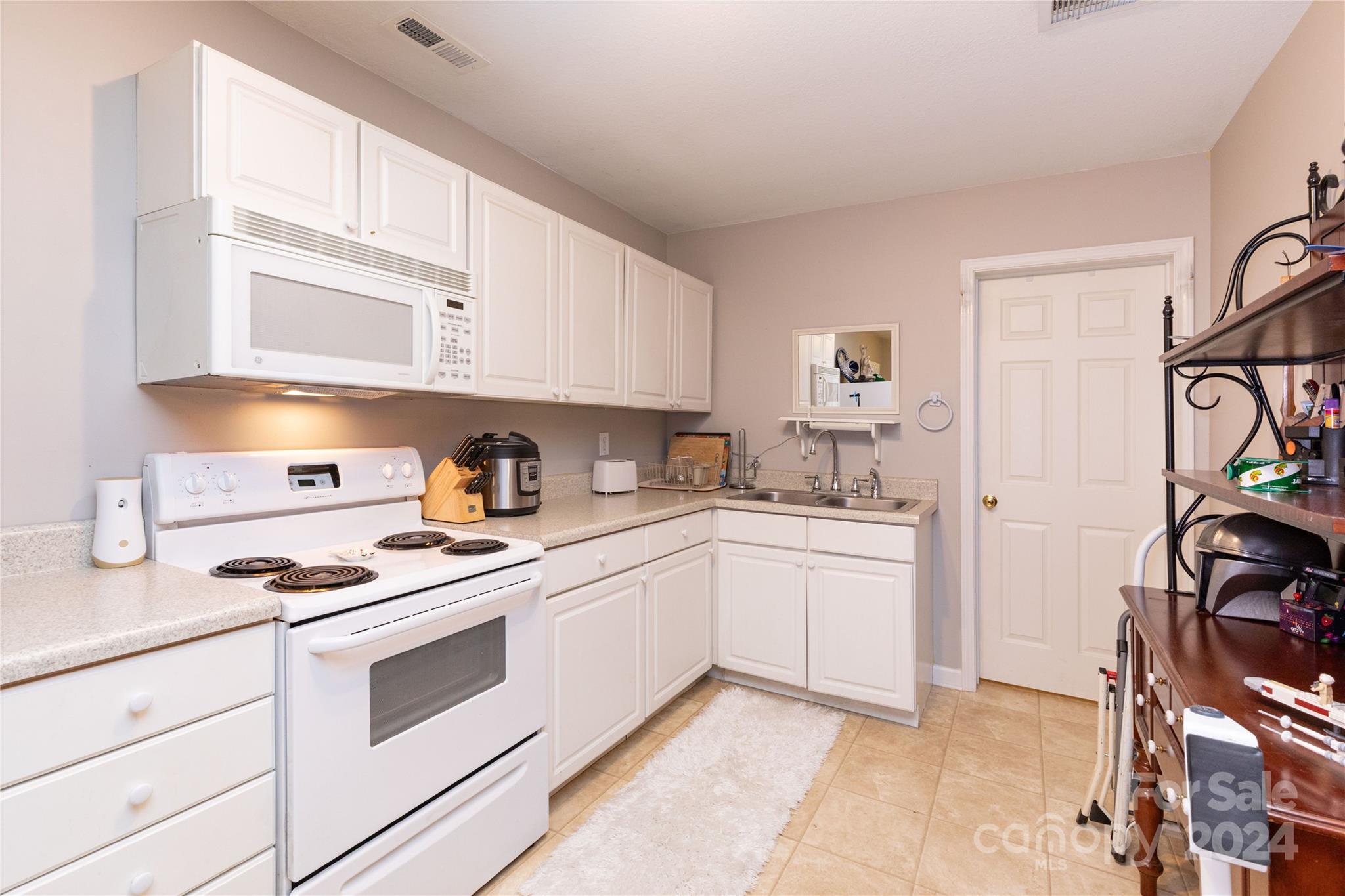 107 Blue Cedar Road, Unit 19 Sylva, NC 28779 - Photo 20 of 27 Gallery Image 20