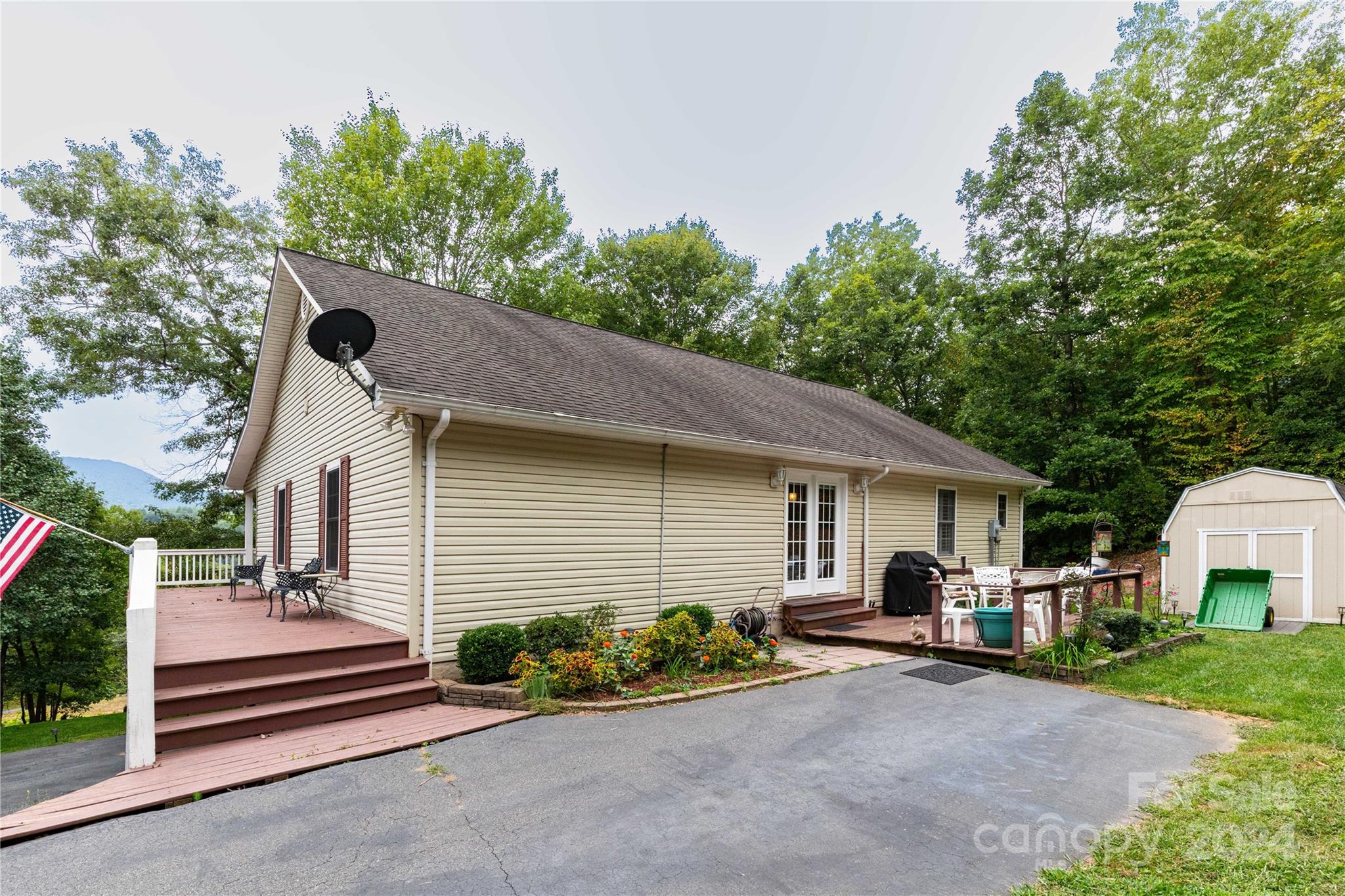 107 Blue Cedar Road, Unit 19 Sylva, NC 28779 - Photo 23 of 27 Gallery Image 23