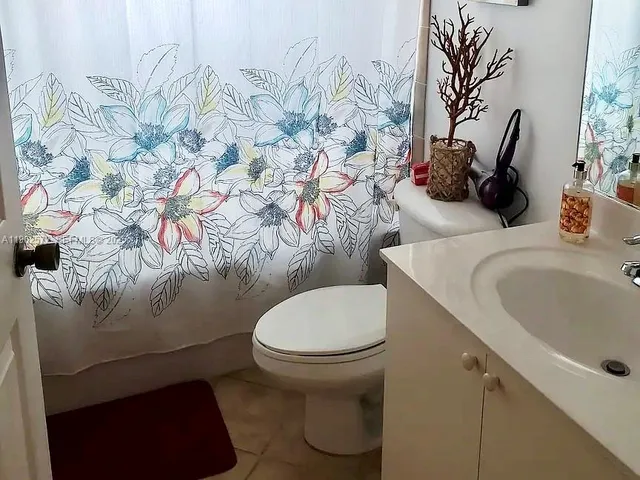 $458,400 | 2048 Northeast 35th Avenue, Homestead, FL 33033