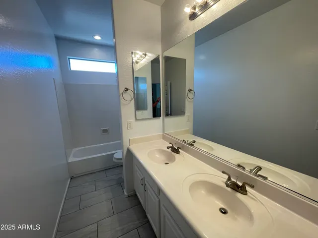 $2,725 | 8787 West Augusta Avenue, Glendale, AZ 85305