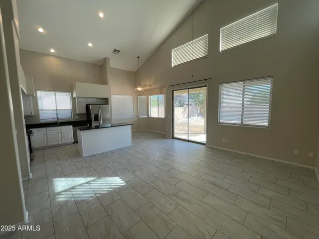 $2,725 | 8787 West Augusta Avenue, Glendale, AZ 85305