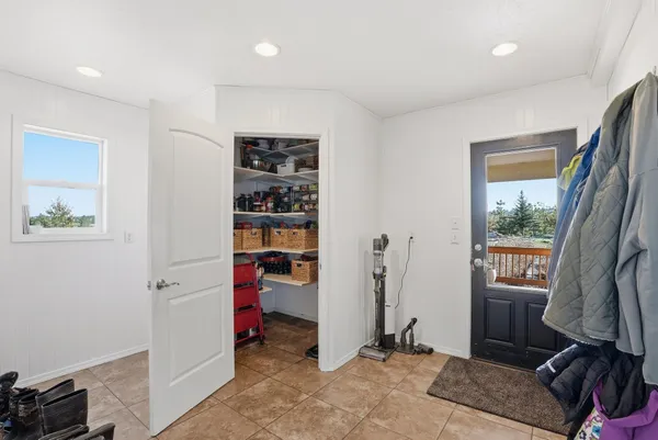 $699,000 | 37765 Halme Drive East, Davenport, WA 99122