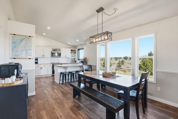 $699,000 | 37765 Halme Drive East, Davenport, WA 99122