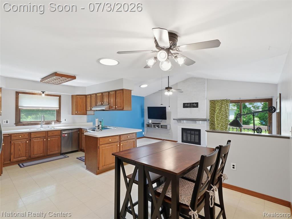 40368 Village Wood Road Novi, MI 48375 - Photo 8 of 49