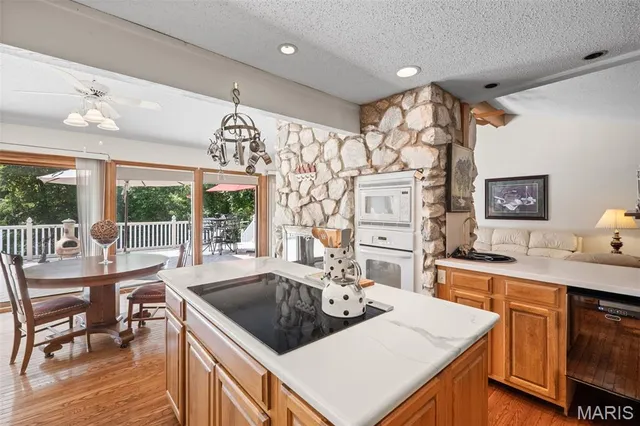 $765,000 | 1255 Walnut Hill Farm Drive, Chesterfield, MO 63005