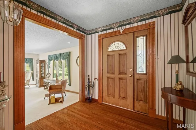 $765,000 | 1255 Walnut Hill Farm Drive, Chesterfield, MO 63005