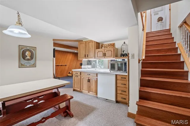 $765,000 | 1255 Walnut Hill Farm Drive, Chesterfield, MO 63005