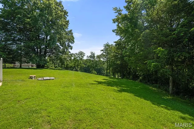 $765,000 | 1255 Walnut Hill Farm Drive, Chesterfield, MO 63005