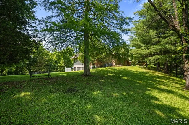 $765,000 | 1255 Walnut Hill Farm Drive, Chesterfield, MO 63005