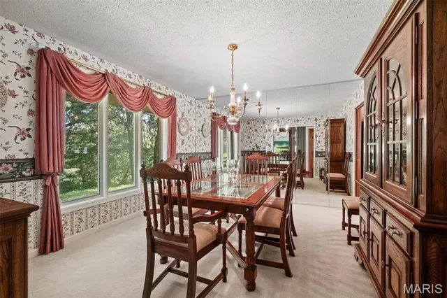 $765,000 | 1255 Walnut Hill Farm Drive, Chesterfield, MO 63005