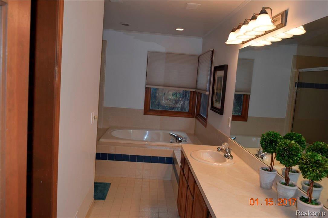 8708 Clement Road Clarkston, MI 48346 - Photo 13 of 27 _DSC0008 - Copy.JPG