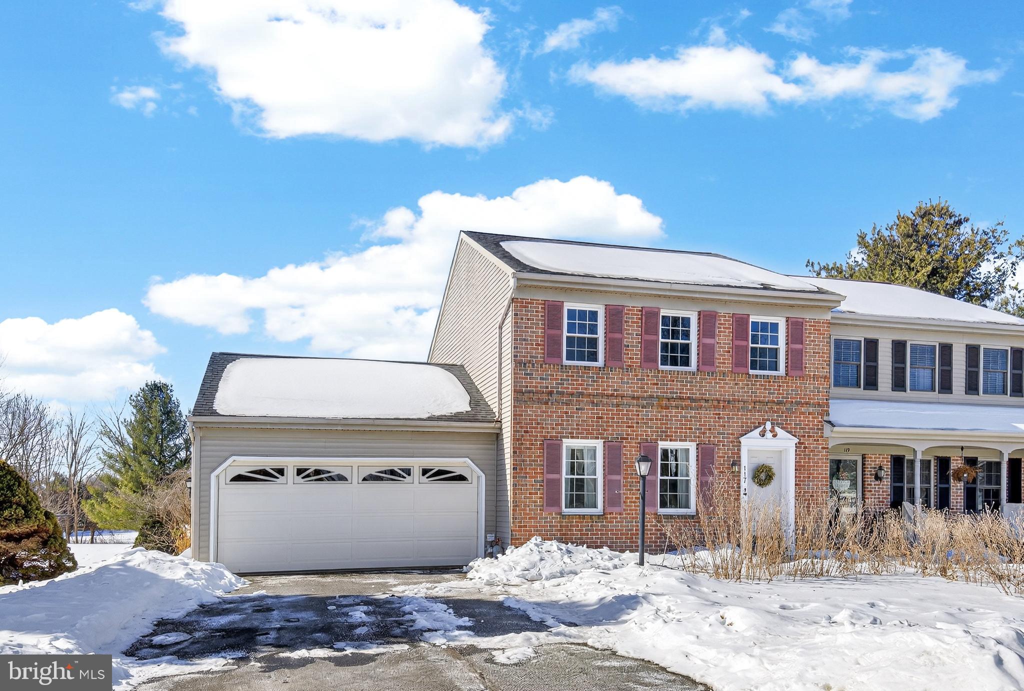 117 Laurie Lane Lititz, PA 17543 - Photo 2 of 36 Gallery Image 2