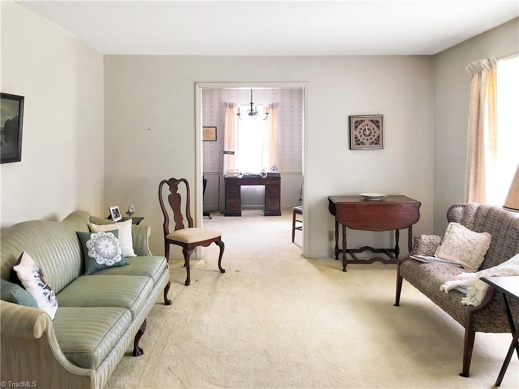 208 Barons Road Clemmons, NC 27012 - Photo 3 of 20 Gallery Image 3