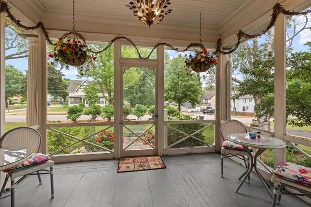 $1,300,000 | 611 East Walnut Street, Horicon, WI 53032