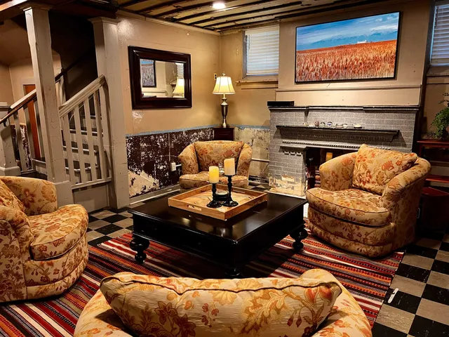 $1,300,000 | 611 East Walnut Street, Horicon, WI 53032