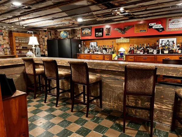 $1,300,000 | 611 East Walnut Street, Horicon, WI 53032