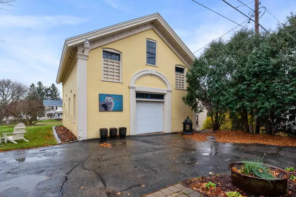 $1,300,000 | 611 East Walnut Street, Horicon, WI 53032