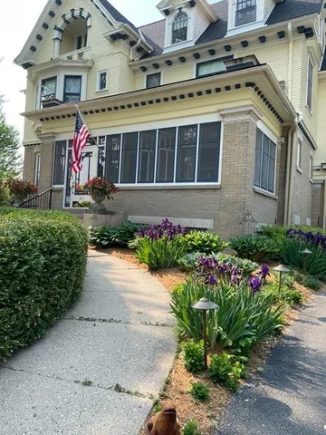 $1,300,000 | 611 East Walnut Street, Horicon, WI 53032