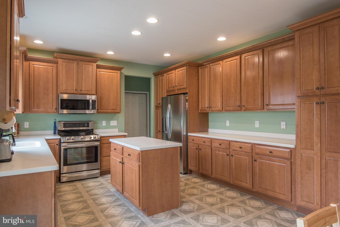 1731 Rockvale Road Lancaster, PA 17602 - Photo 15 of 50 Gallery Image 15