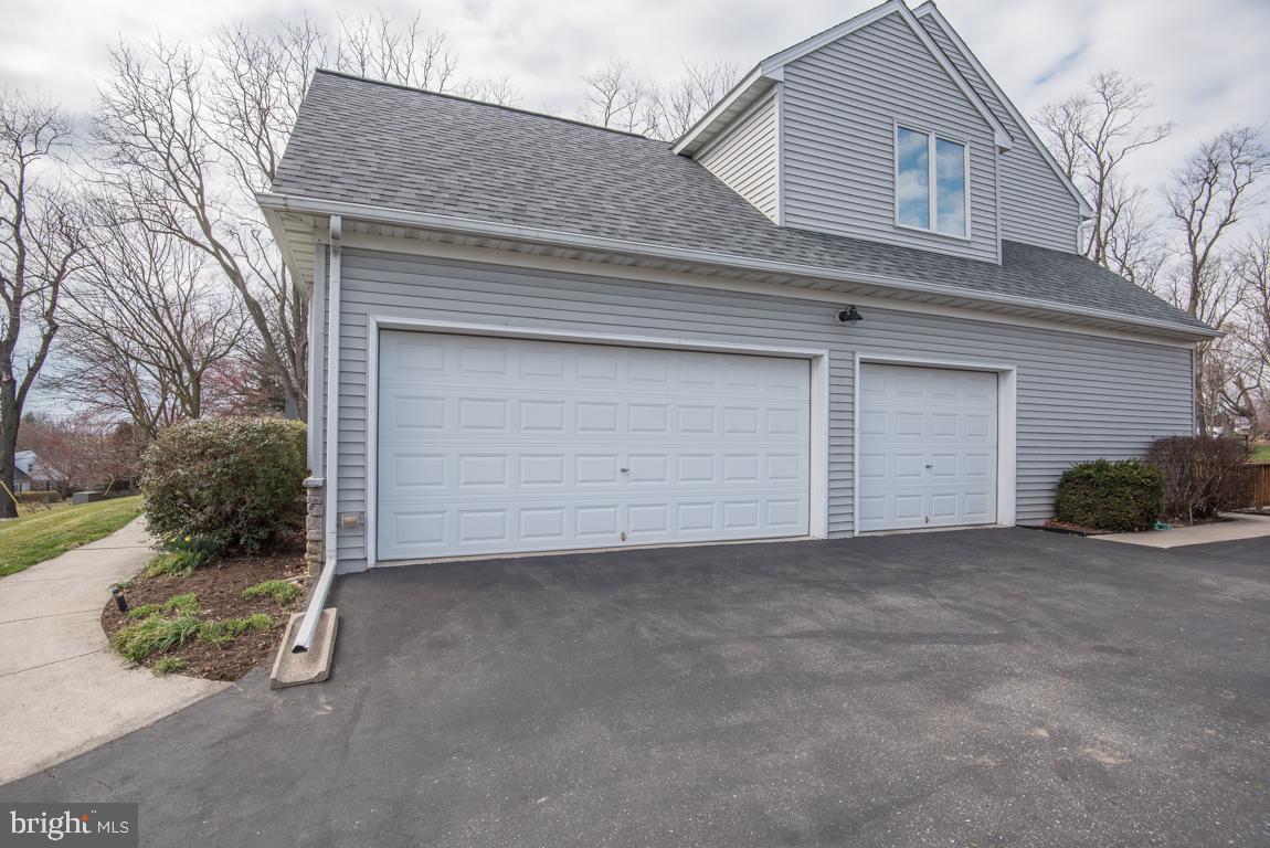 1731 Rockvale Road Lancaster, PA 17602 - Photo 5 of 50 Gallery Image 5