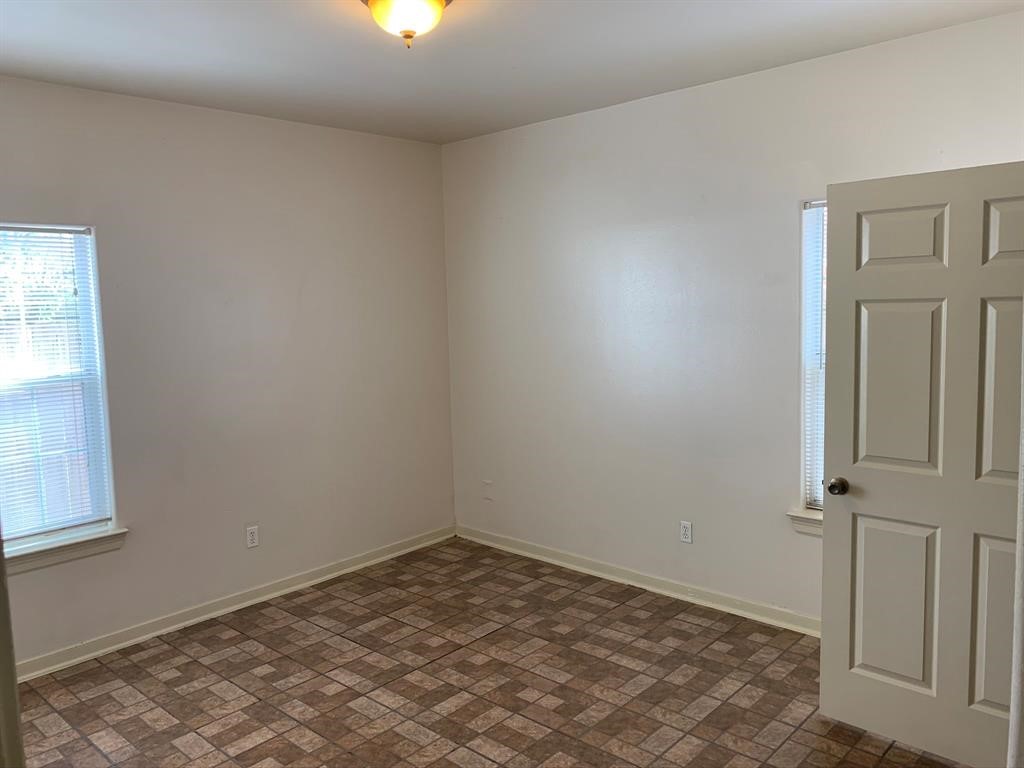 1513 Cage Street, Unit A Houston, TX 77020 - Photo 10 of 16 Secondary bedroom