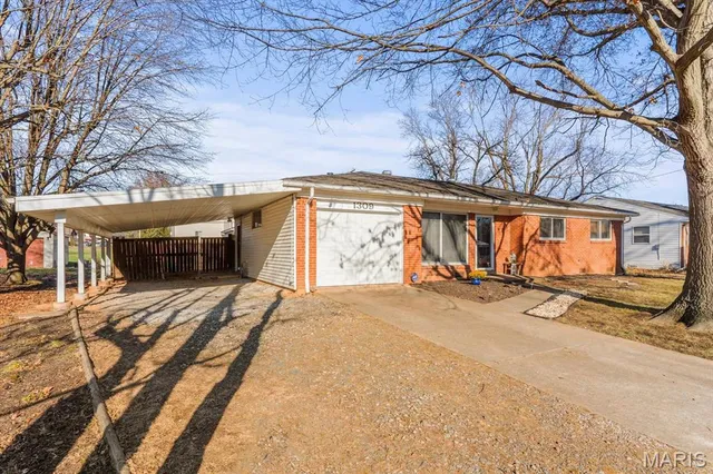 $149,900 | 1309 Veile Drive, Belleville, IL 62220