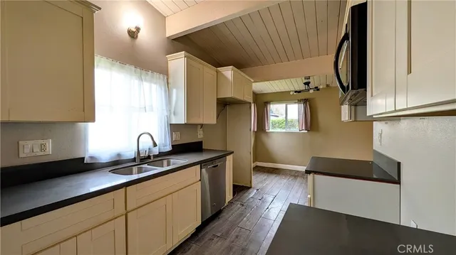 $595,000 | 1696 Manor Circle, Pomona, CA 91766