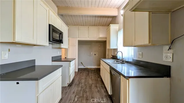 $595,000 | 1696 Manor Circle, Pomona, CA 91766